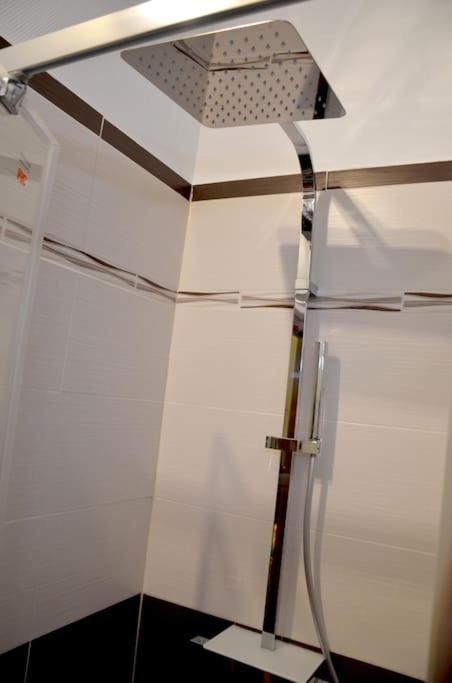 Le Zola - Appartement Troyes Centre Eksteriør billede